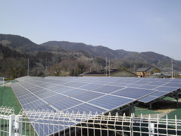 太陽光発電所の写真
